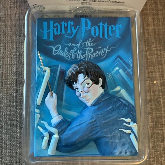 Hallmark Keepsake Ornaments - Harry Potter and the Order of the Phoenix - Picture 2 of 4